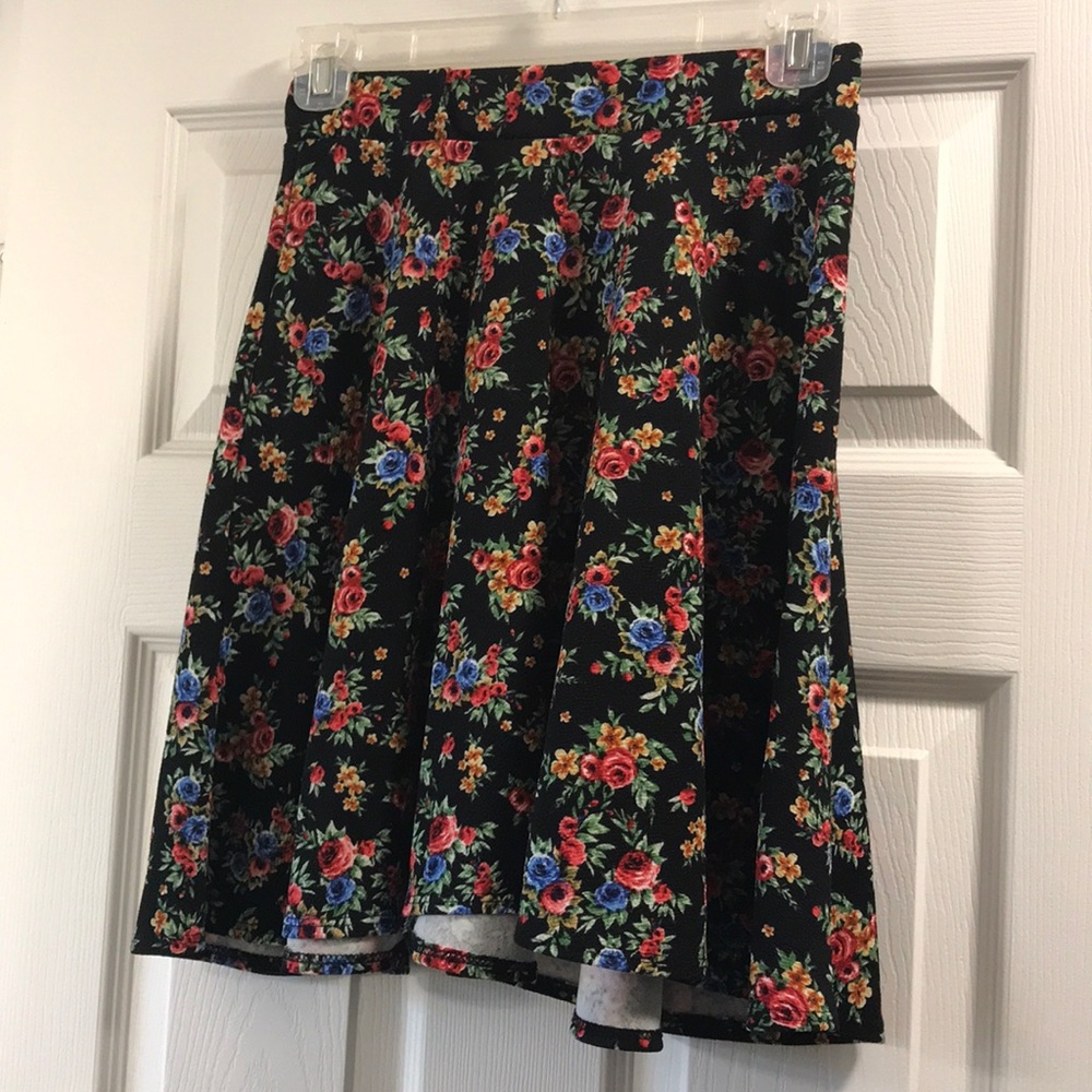 High-waisted Floral Skirt